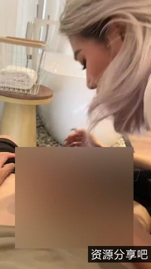 AKAGUCCI7劲爆私房特训合集5V推特长腿美女与狗296M太吸睛